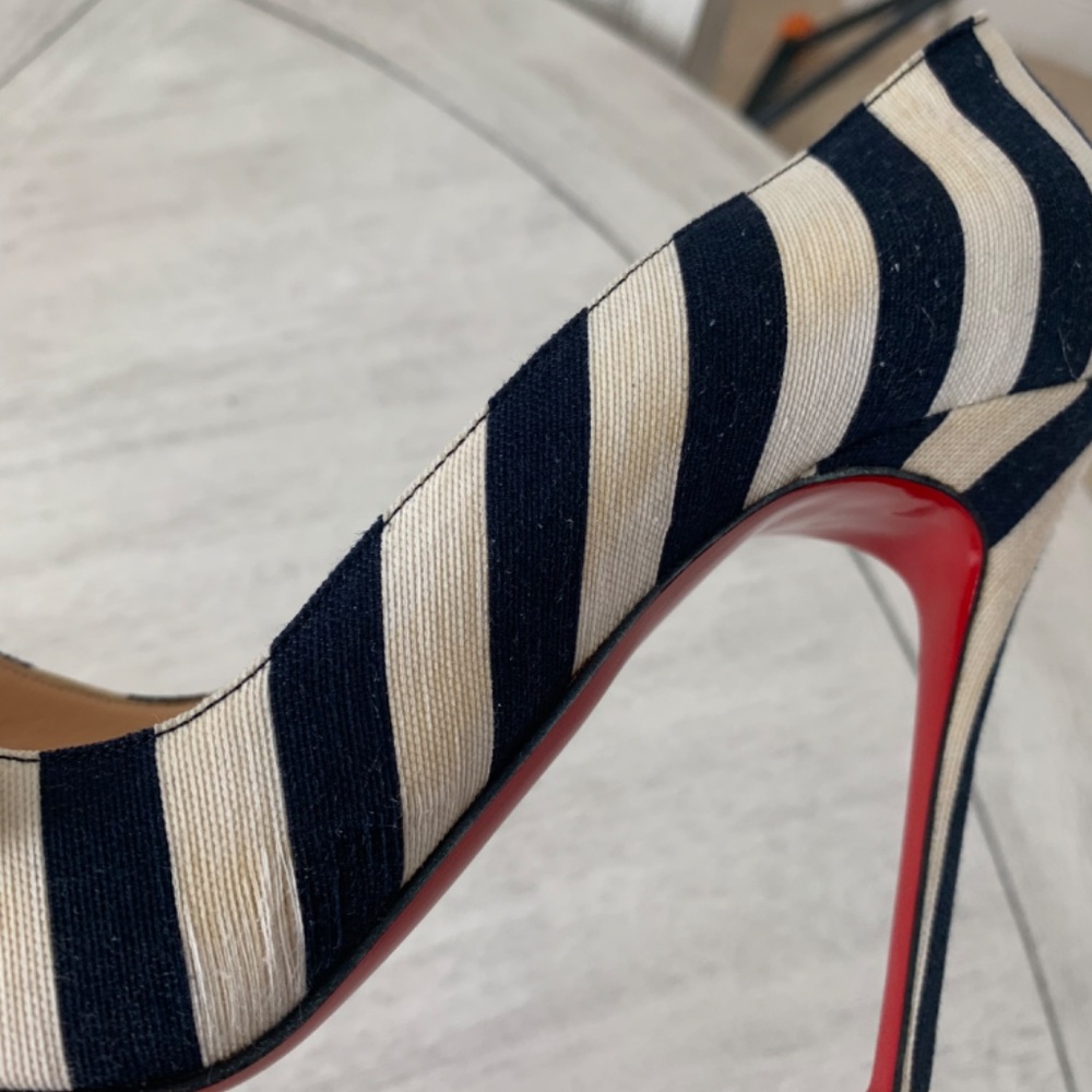 Christian Louboutin Blue/Ivory/Red Stripe Pumps sz 40 - Picture 11 of 12